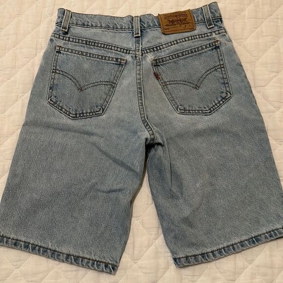 NWOT Levi’s Vintage High Waisted Denim Shorts 550 Student Relaxed Fit, Size W27 - Picture 5 of 16